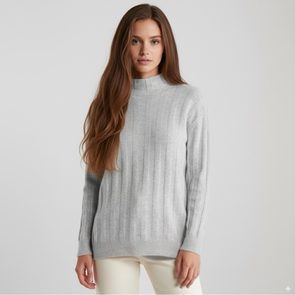 Elie Tahari Light Gray Women's Turtleneck Sweater